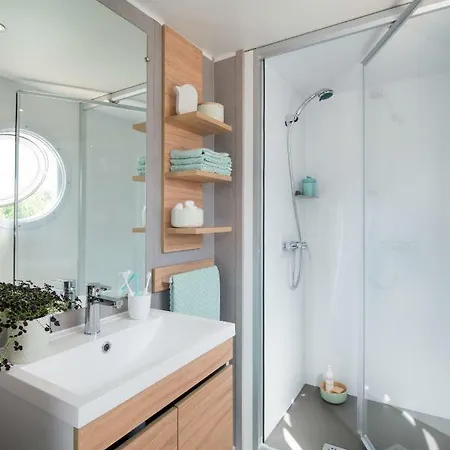 Paradis Des Dombes キャンプ場