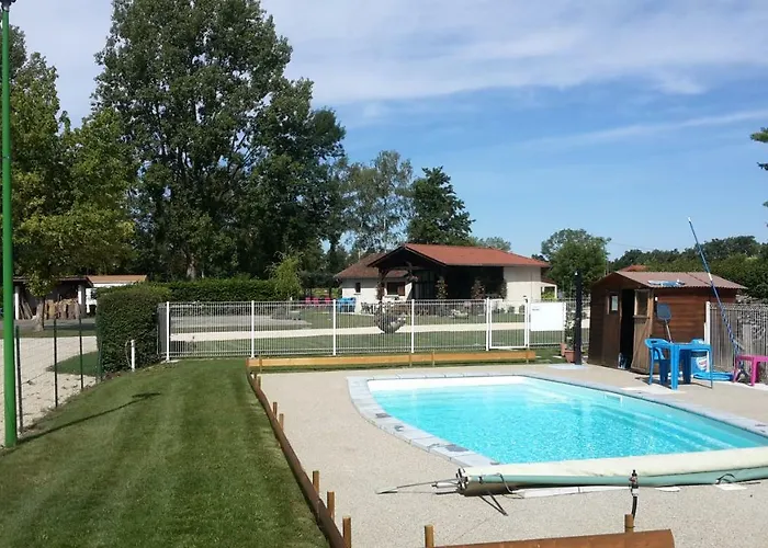 营地 Paradis Des Dombes 3*