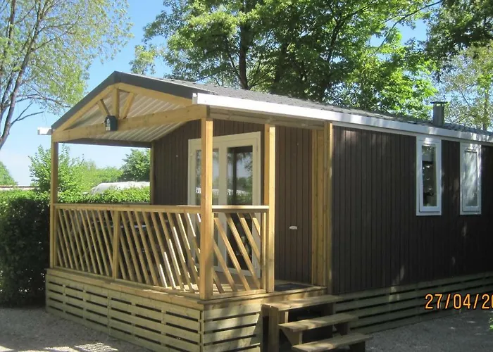 Paradis Des Dombes 3* Sandrans